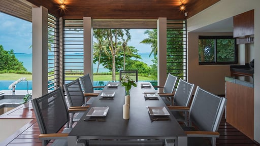 Villa Naam Sawan Dining area