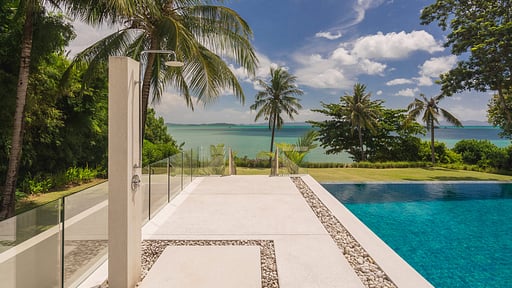 Villa Naam Sawan Swimming pool