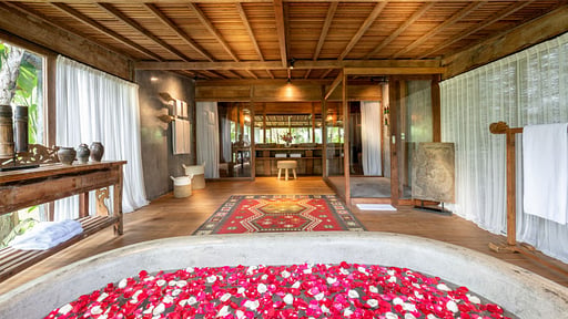 Villa Nag Shampa Bedroom 4