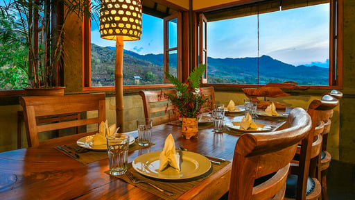 Villa Naga Dining area