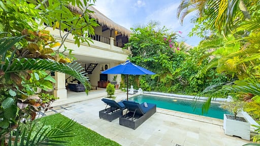 Villa Nakula Swimming pool