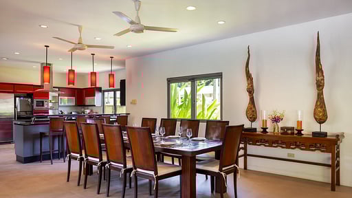 Villa Namjai Dining area