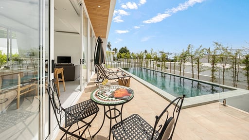 Villa Namo Swimming pool