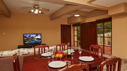 Villa Namuang Dining area 2