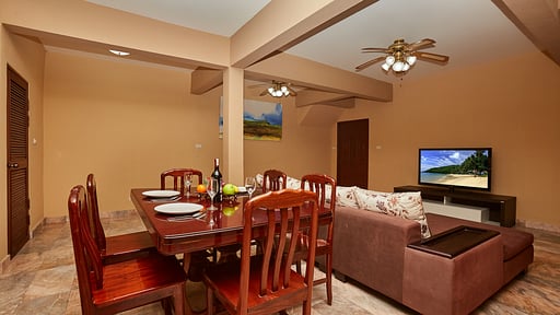 Villa Namuang Dining area 2