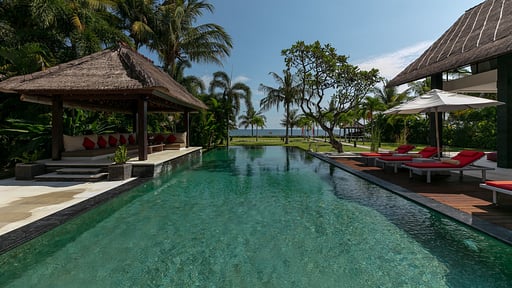 Villa Naora Swimming pool