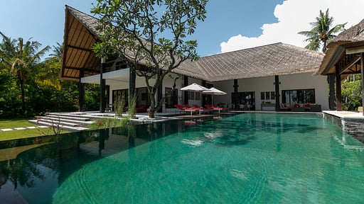 Villa Naora Swimming pool