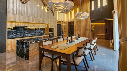 Villa Narda Dining area