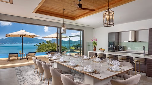 Villa Narissa Phuket Dining area