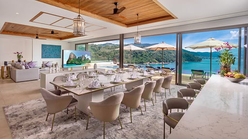 Villa Narissa Phuket Dining area