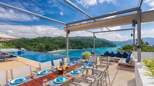 Villa Narissa Phuket Dining area