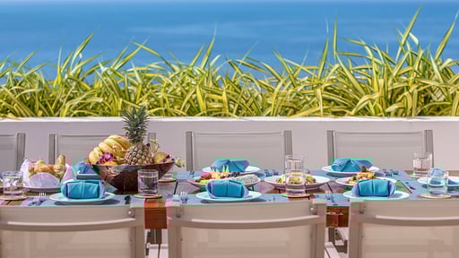 Villa Narissa Phuket Dining area