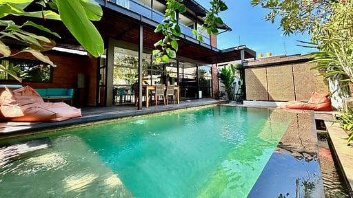 Villa Nemausus Piscina