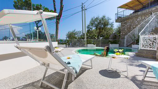 Villa Neranyum Piscina