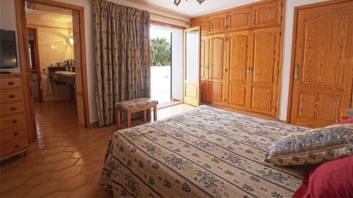 Villa Neve Schlafzimmer 1