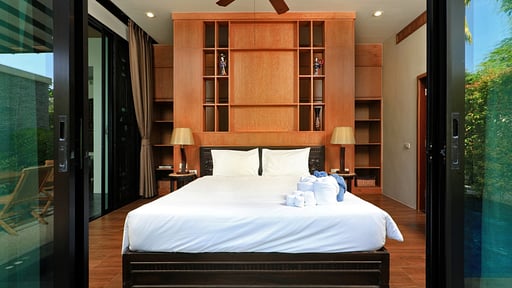 Villa Nias Bedroom 1