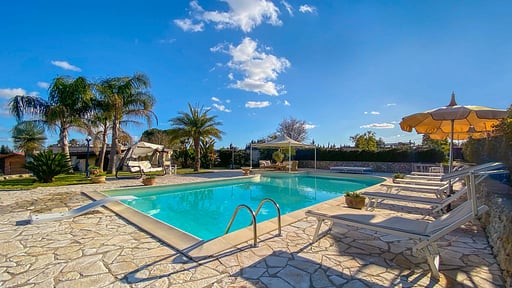 Villa Nicrys Swimming pool