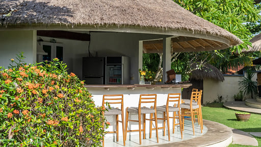 Villa Nirvana Biru Bar