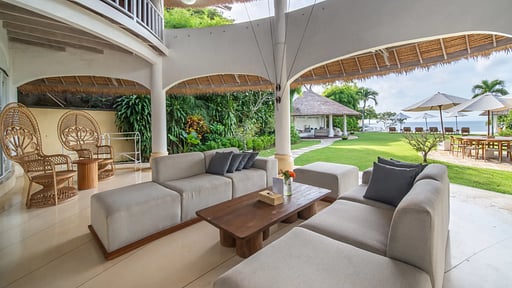 Villa Nirvana Biru Living room