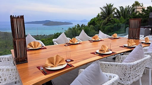 Villa Nirvana Dining area 