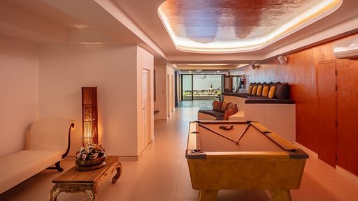 Villa Nirvana Billiard