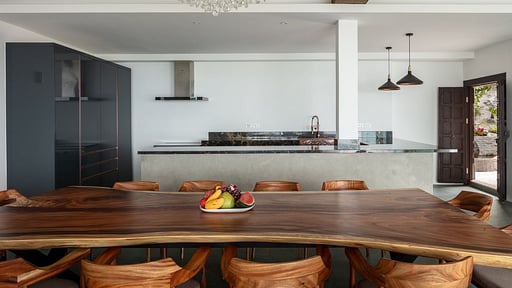 Villa Nirvana Dining area