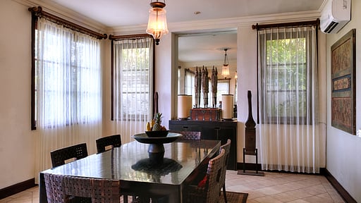 Villa Nirwana Dining area
