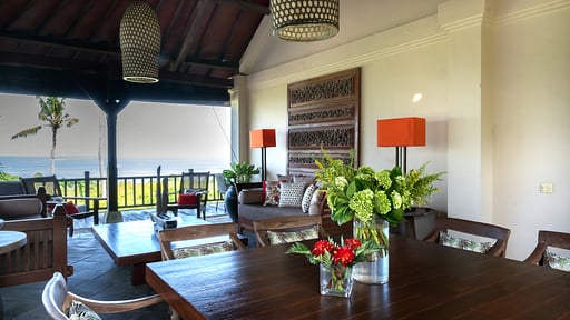 Villa Nirwana Dining area