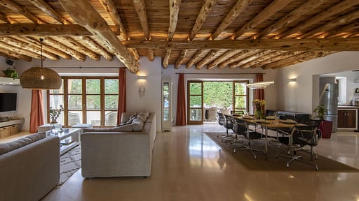 Villa Niu Blau Salon