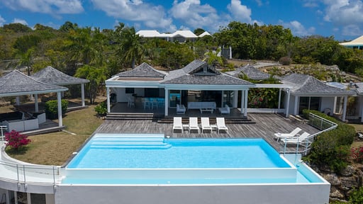 Villa No Limit Drohnen-Bilder