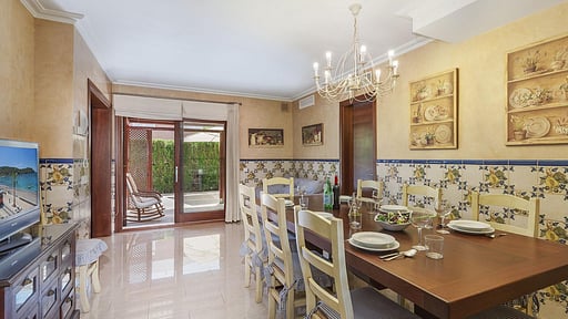 Villa Northern Star Dining area