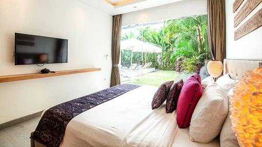 Villa Noya Bedroom 1