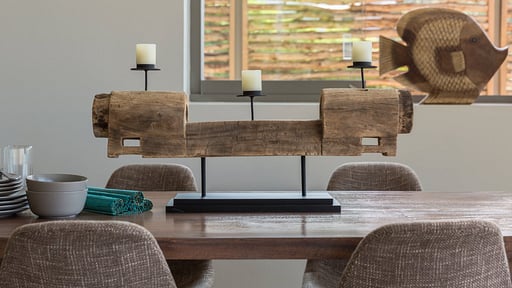 Villa Nuea Dining area