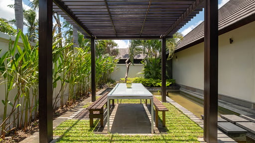Villa Nunia Two Garden