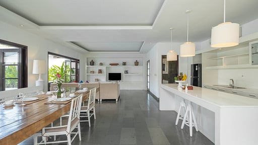 Villa Nunia Two Dining area