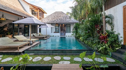 Villa Nusantara Delapan Schwimmbad 2
