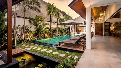 Villa Nusantara Delapan Schwimmbad 1