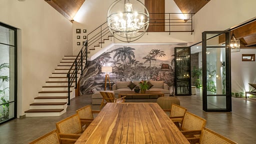 Villa Nusantara Lima Dining area
