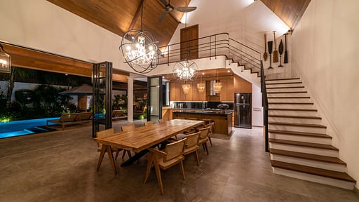Villa Nusantara Lima Dining area