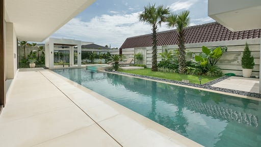 Villa NVL Canggu Swimming pool