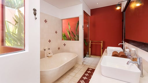 Villa Nymphea Bedroom 1