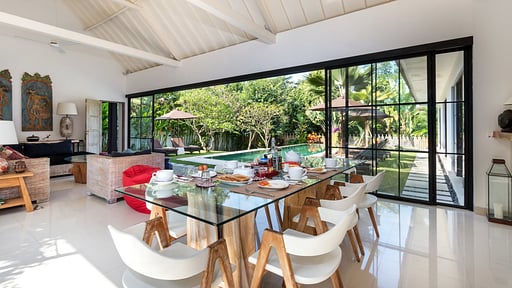 Villa Nymphea Dining area