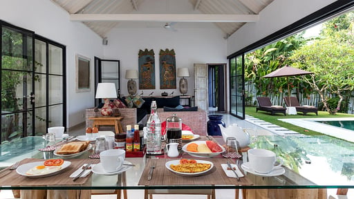 Villa Nymphea Dining area