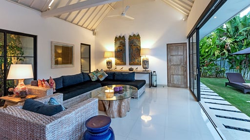 Villa Nymphea Living room