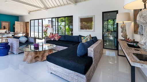 Villa Nymphea Living room