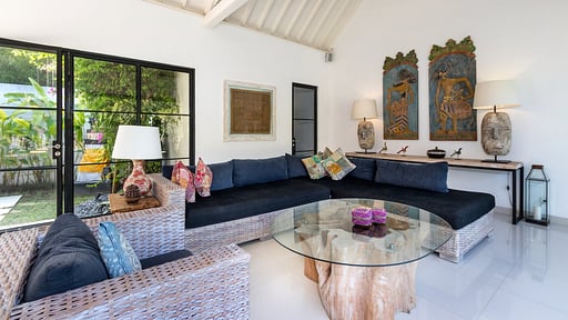 Villa Nymphea Living room