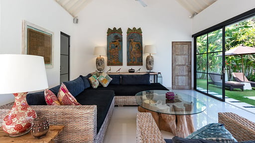 Villa Nymphea Living room