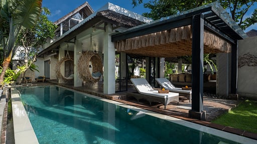 Villa Nyoman Swimming pool 2