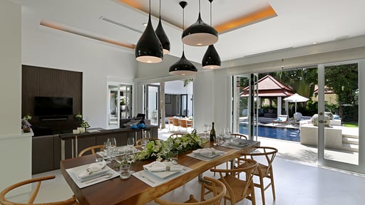 Villa O Dining area