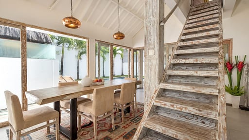 Villa Oberoi Dining area